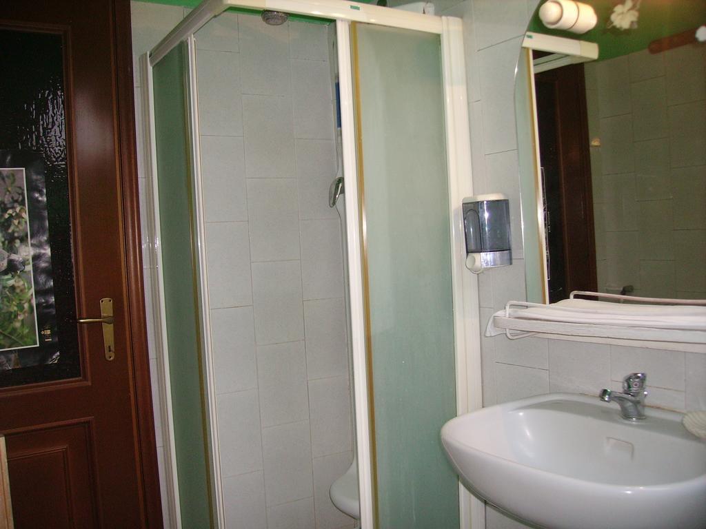 Hotel Star One Mailand Zimmer foto